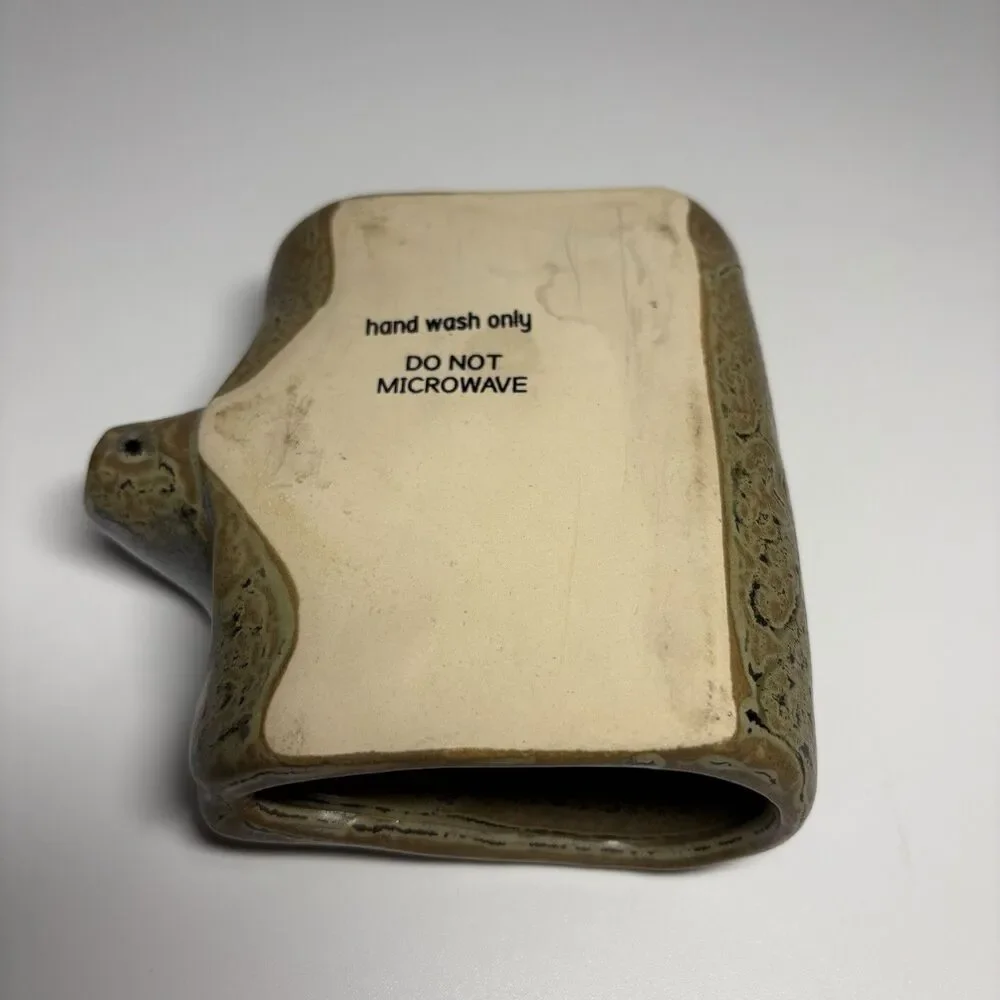 Stoneware Ceramic Sponge Holder & Soap Dish with Drip Spout Glazed